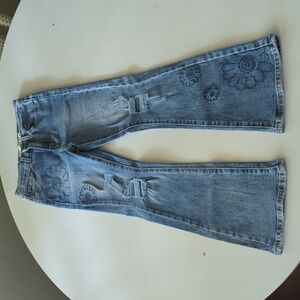 EUC Levi's Light Blue Floral Embroidered Flare Jeans 7